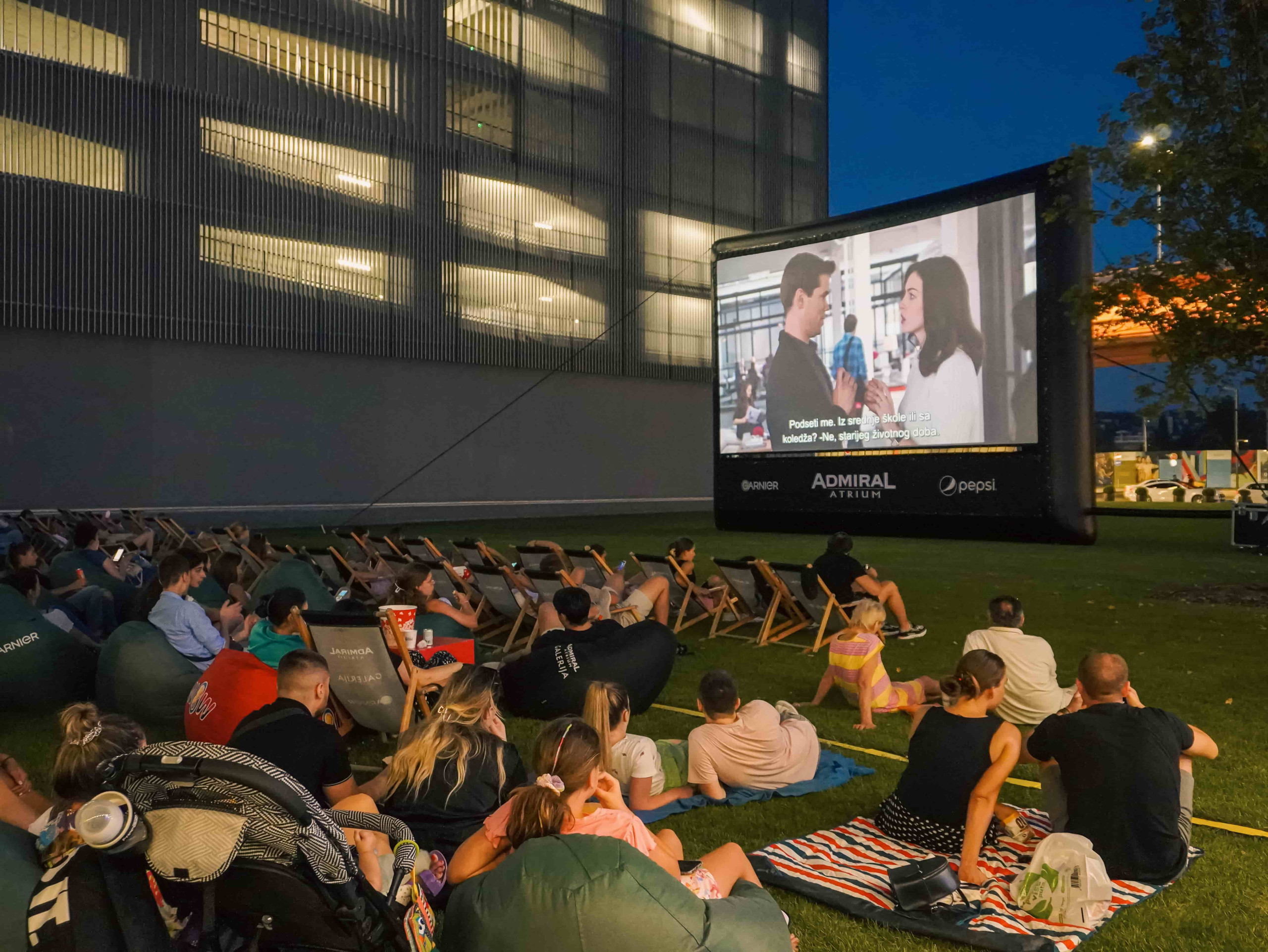 Treći Open Air Cinema pored Galerije